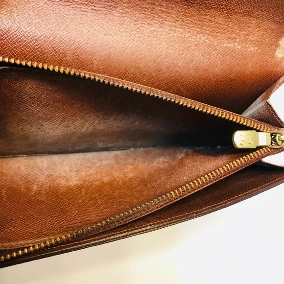 🔥LOUIS VUITTON Vintage Monogram Sarah Wallet🔥 - Picture 15 of 16